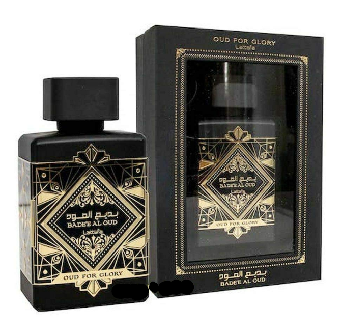 Lattafa Badee Al Oud Black features a sleek black bottle design, reflecting the bold and luxurious essence of the fragrance.
